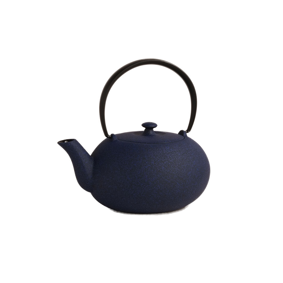 Wazuqu Fuku Small Cast-Iron Teapot