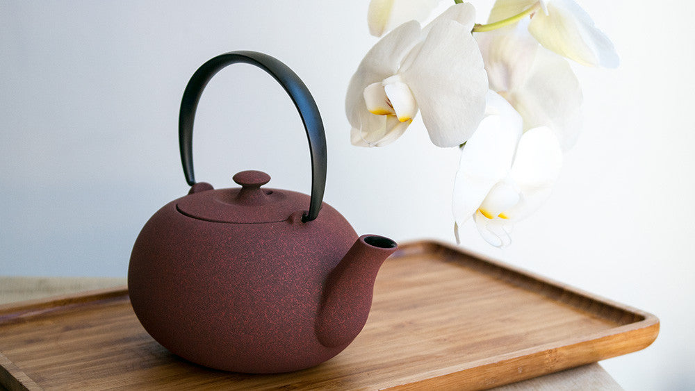 Wazuqu Fuku Small Cast-Iron Teapot